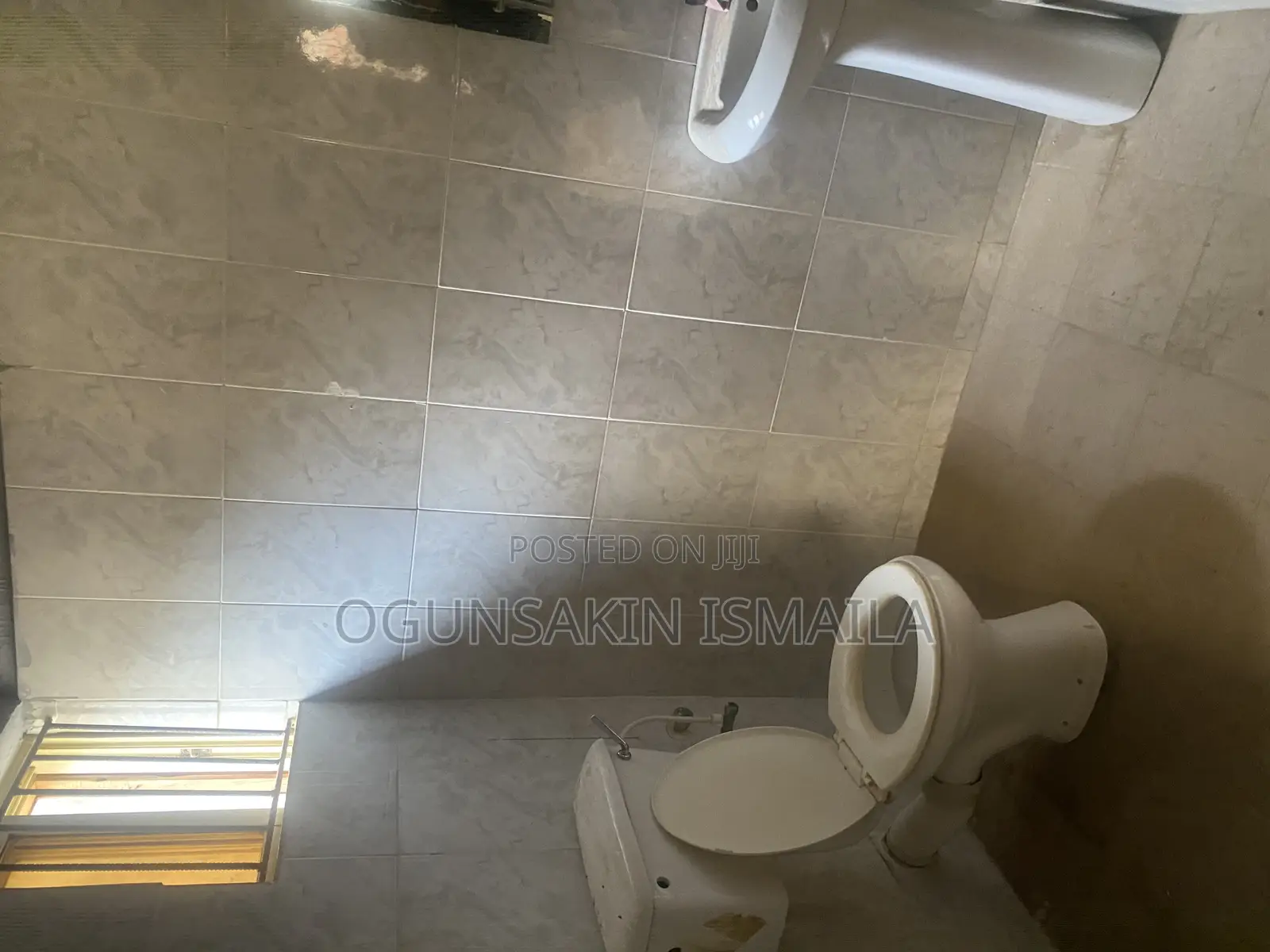Mini Flat in Karaole Estate, College for rent in College
