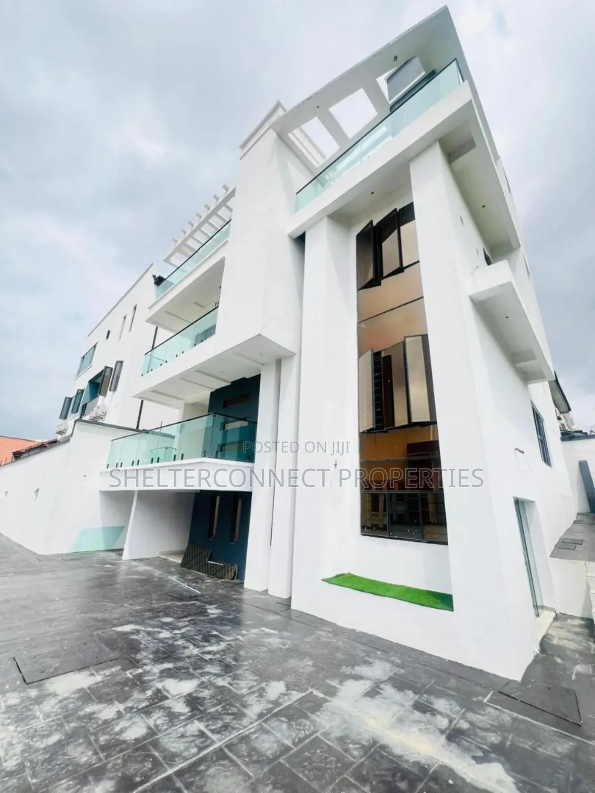 5bdrm Duplex in GRA Phase 1 for sale in GRA Phase 1