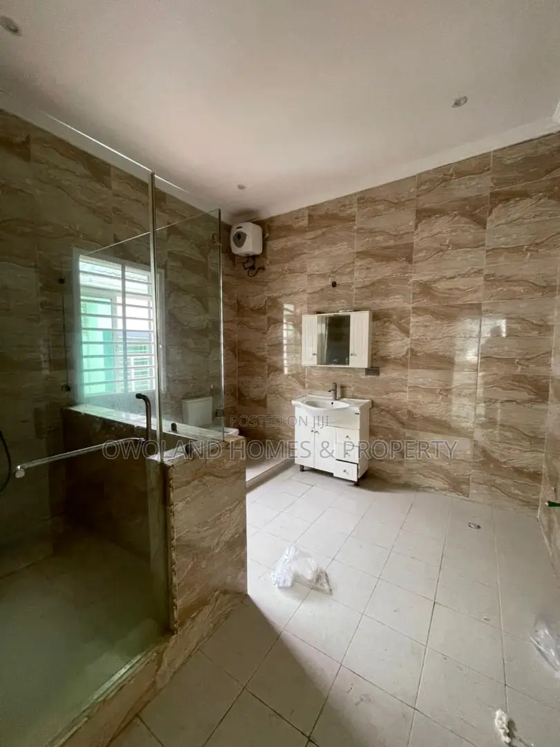 4bdrm Duplex in Victory Park, Osapa london for rent in Osapa london