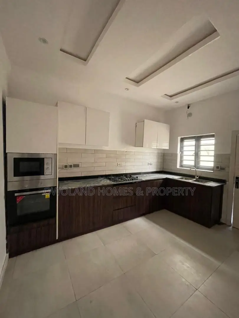 4bdrm Duplex in Ikate for rent in Ikate