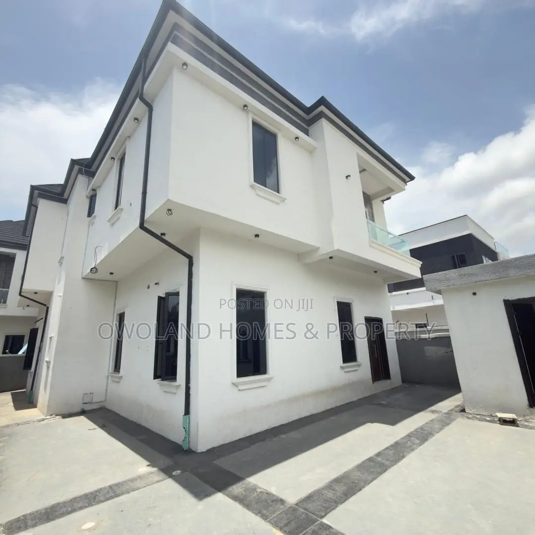5bdrm Duplex in Lekki County, Ikota for rent in Ikota