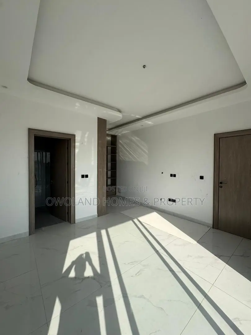 Furnished 2bdrm Duplex in Lekki Phase 1 for rent in Lekki Phase 1
