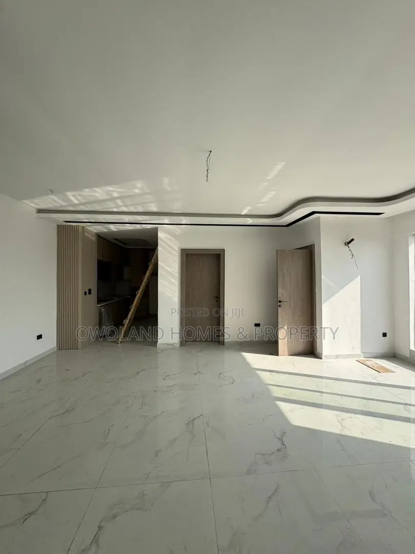 Furnished 2bdrm Duplex in Lekki Phase 1 for rent in Lekki Phase 1