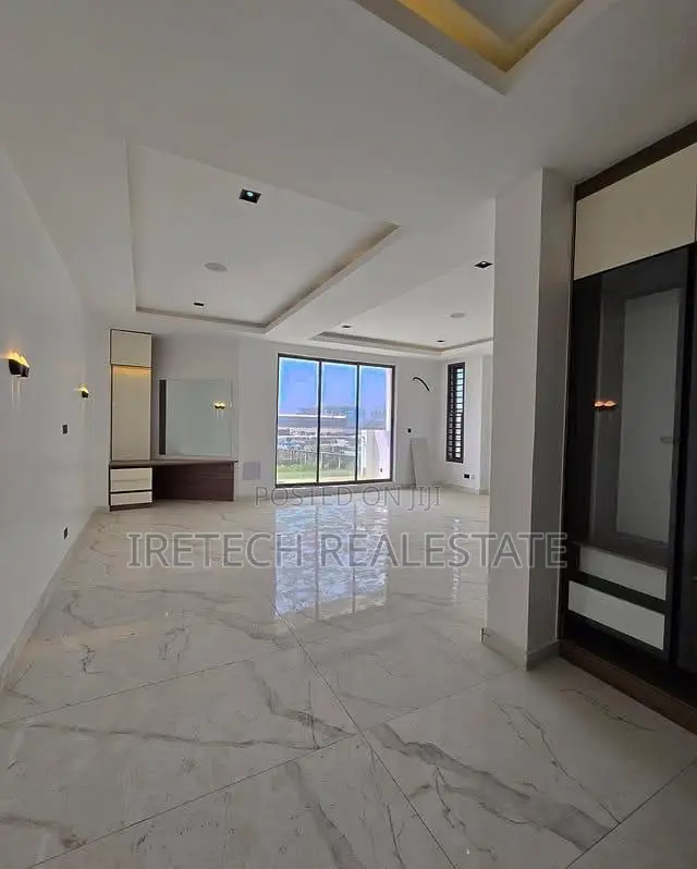 5bdrm Duplex in Ikate Secured Estate for sale in Ikate