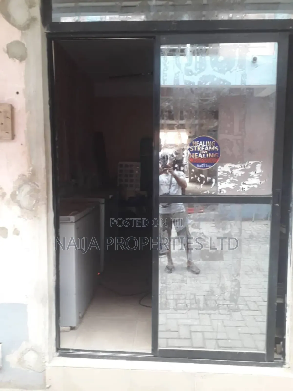 Shop Available for Sale at Yomade Shopping Mall, Awoyaya, Ibeju-Lekki in Awoyaya