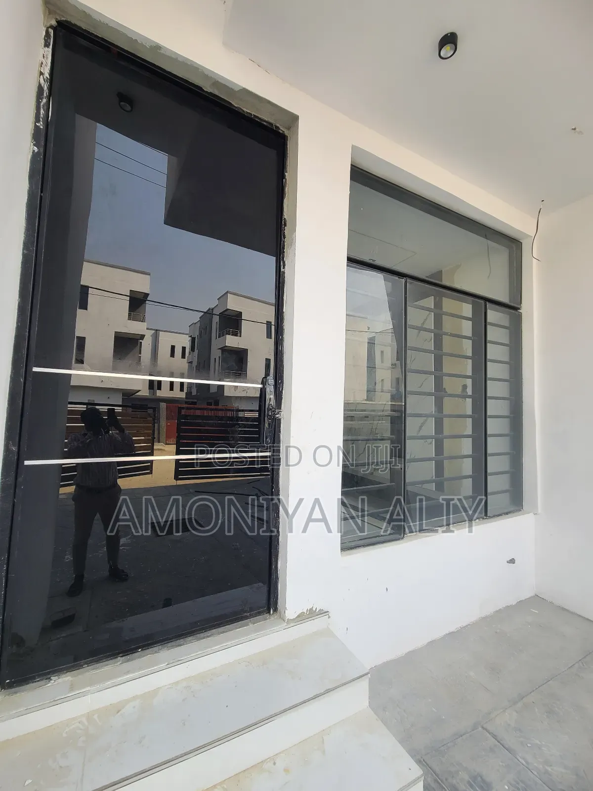 4bdrm Duplex in Ikota Gra Extension for sale in Ikota
