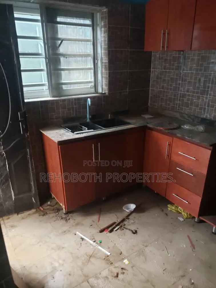 3bdrm Apartment in Back Of Madigrazz, Akala Express for rent in Akala Express