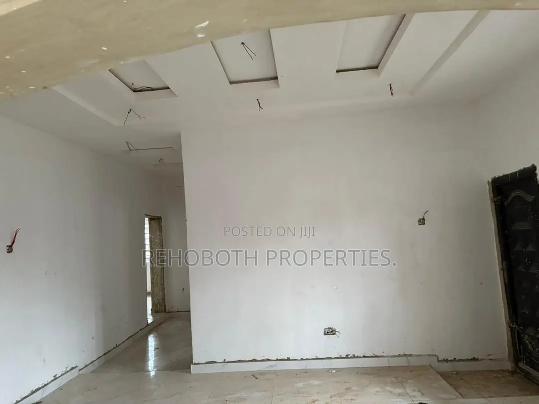 3bdrm Bungalow in Olosun, Akala Express for sale in Akala Express