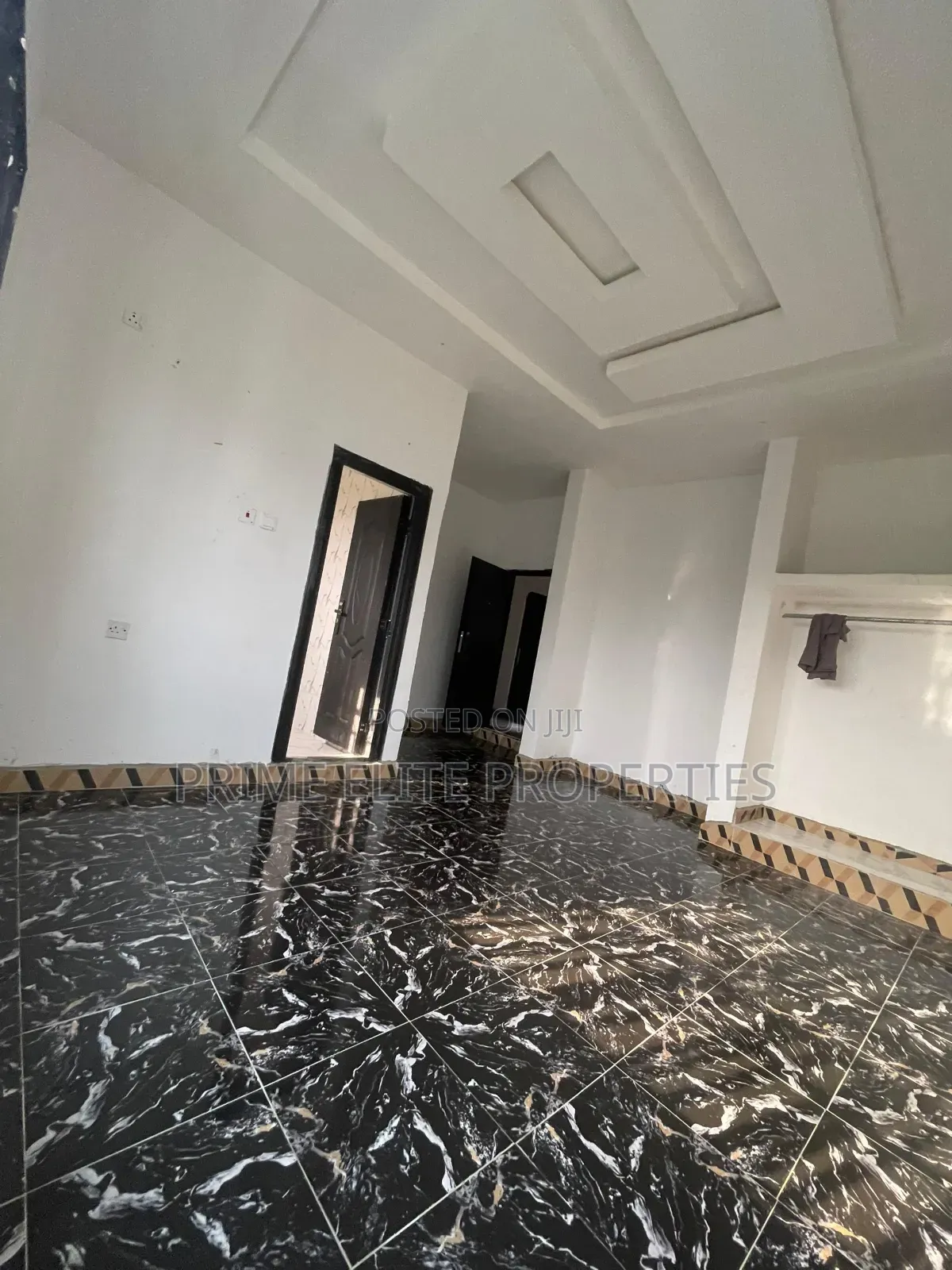 11bdrm Block of Flats in Mbikpong Estate, for sale in Uyo