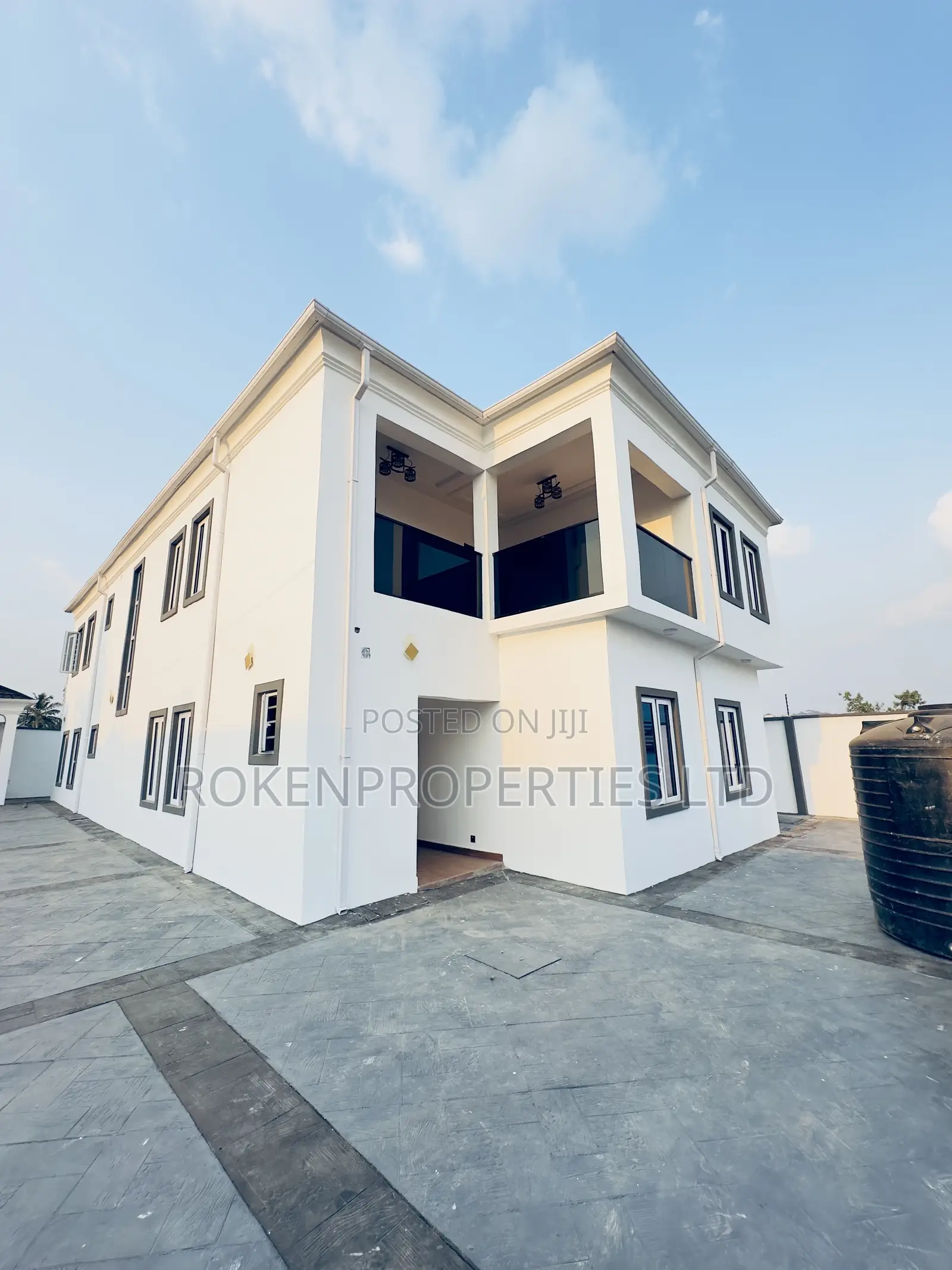 5bdrm Duplex in Jericho Estate for sale in Jericho