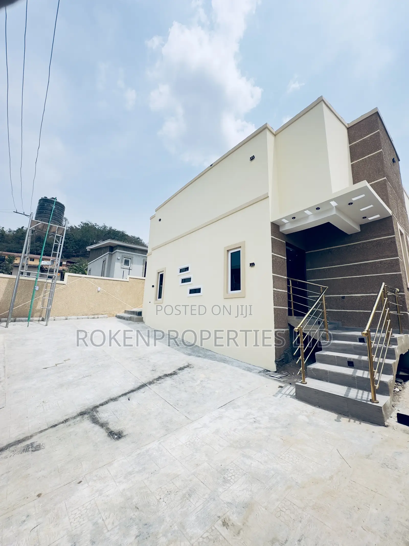 3bdrm Bungalow in Ologuneru Estate, Eleyele for sale in Eleyele