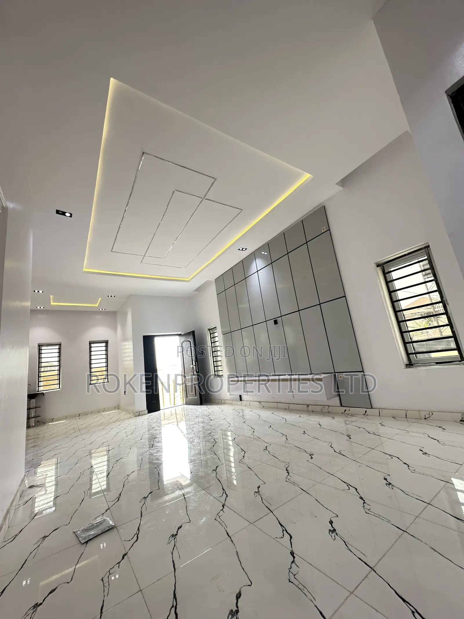 3bdrm Bungalow in Ologuneru Estate, Eleyele for sale in Eleyele