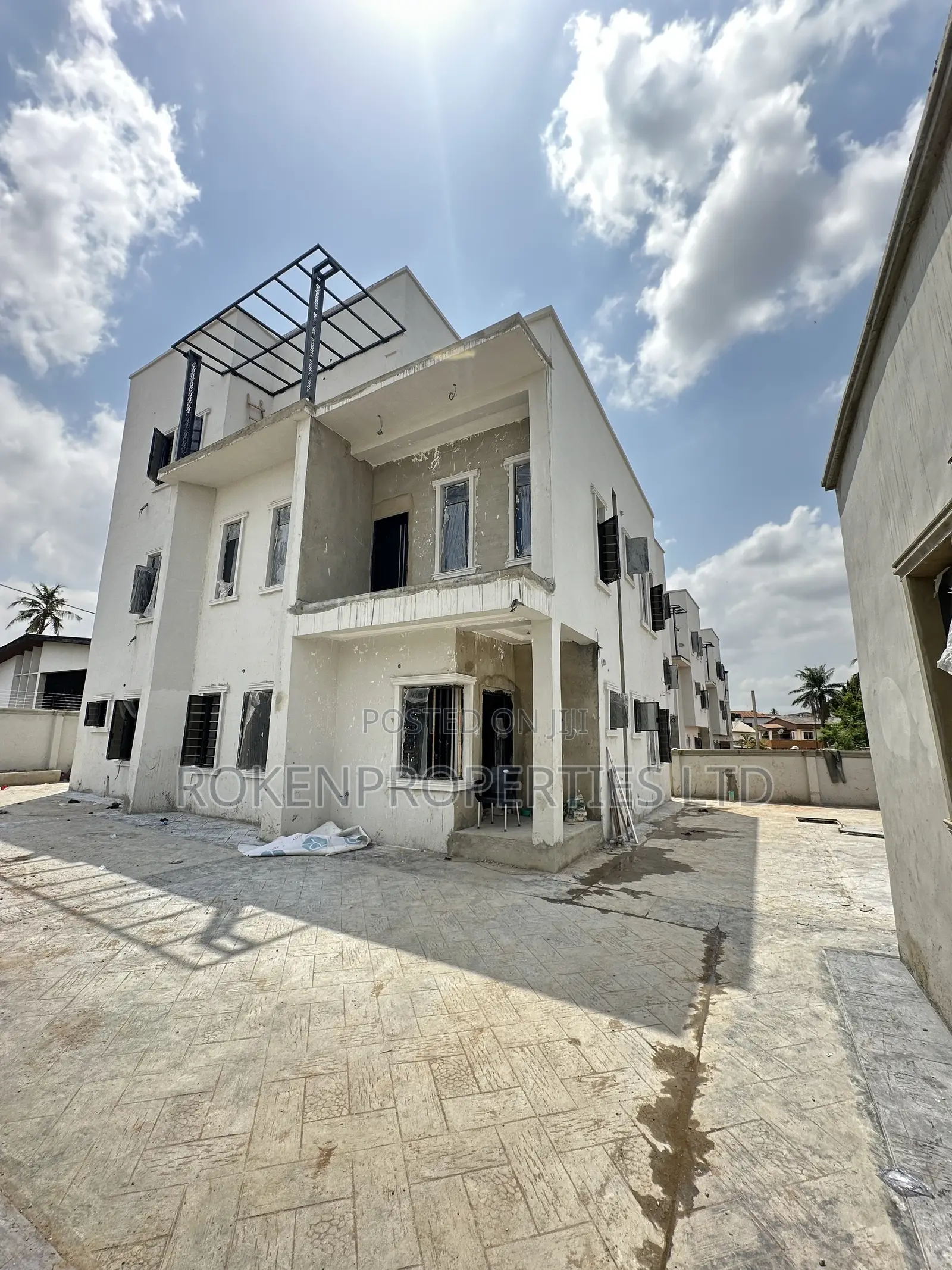4bdrm Penthouse in Old Bodija Estate for sale in Bodija