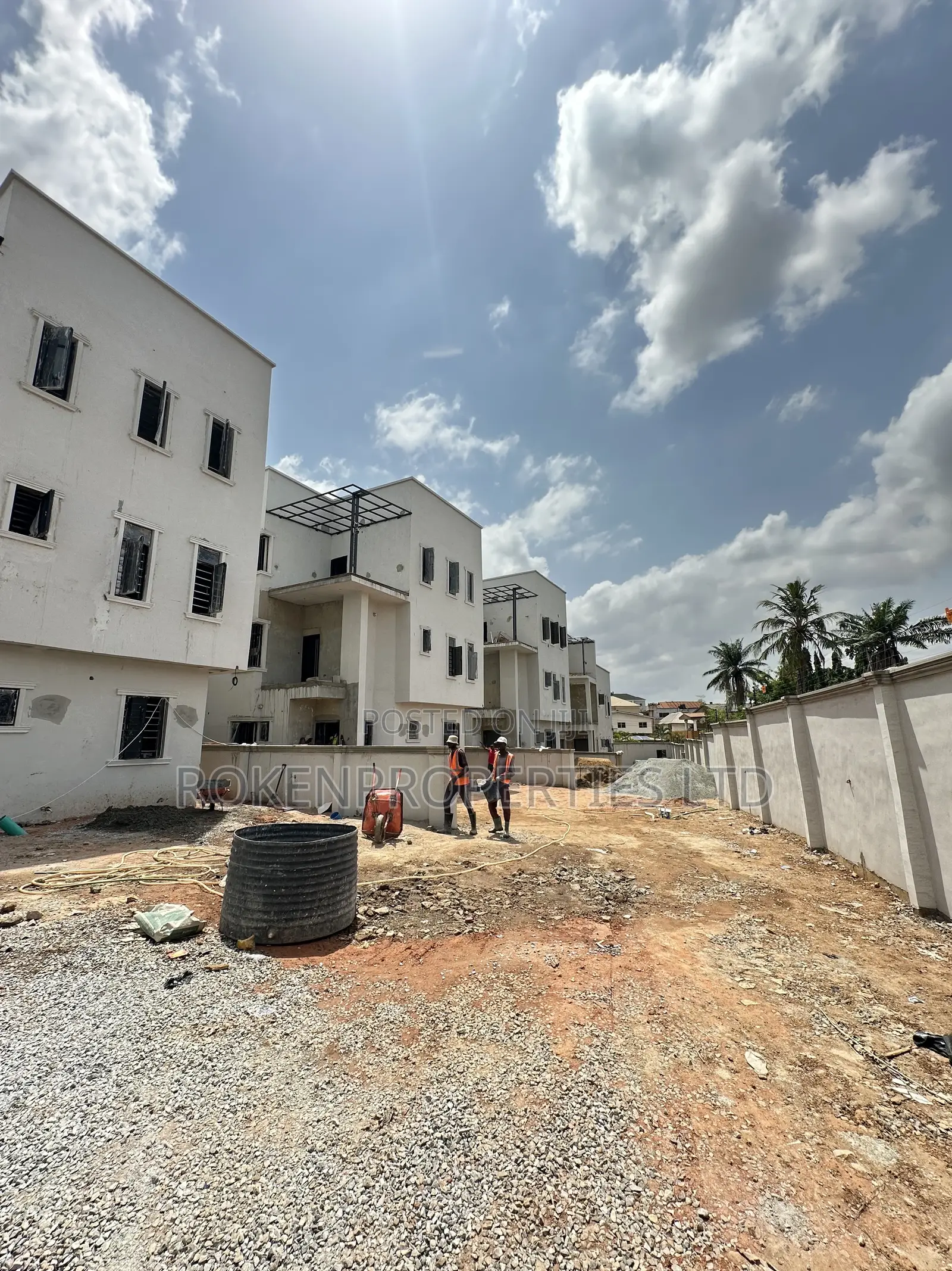 4bdrm Penthouse in Old Bodija Estate for sale in Bodija
