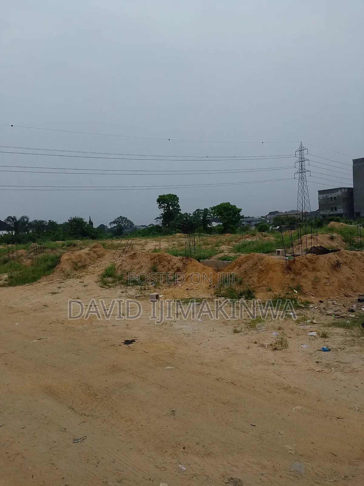 Land Directly on the Road at Eliozu Gu Ake in Eliozu