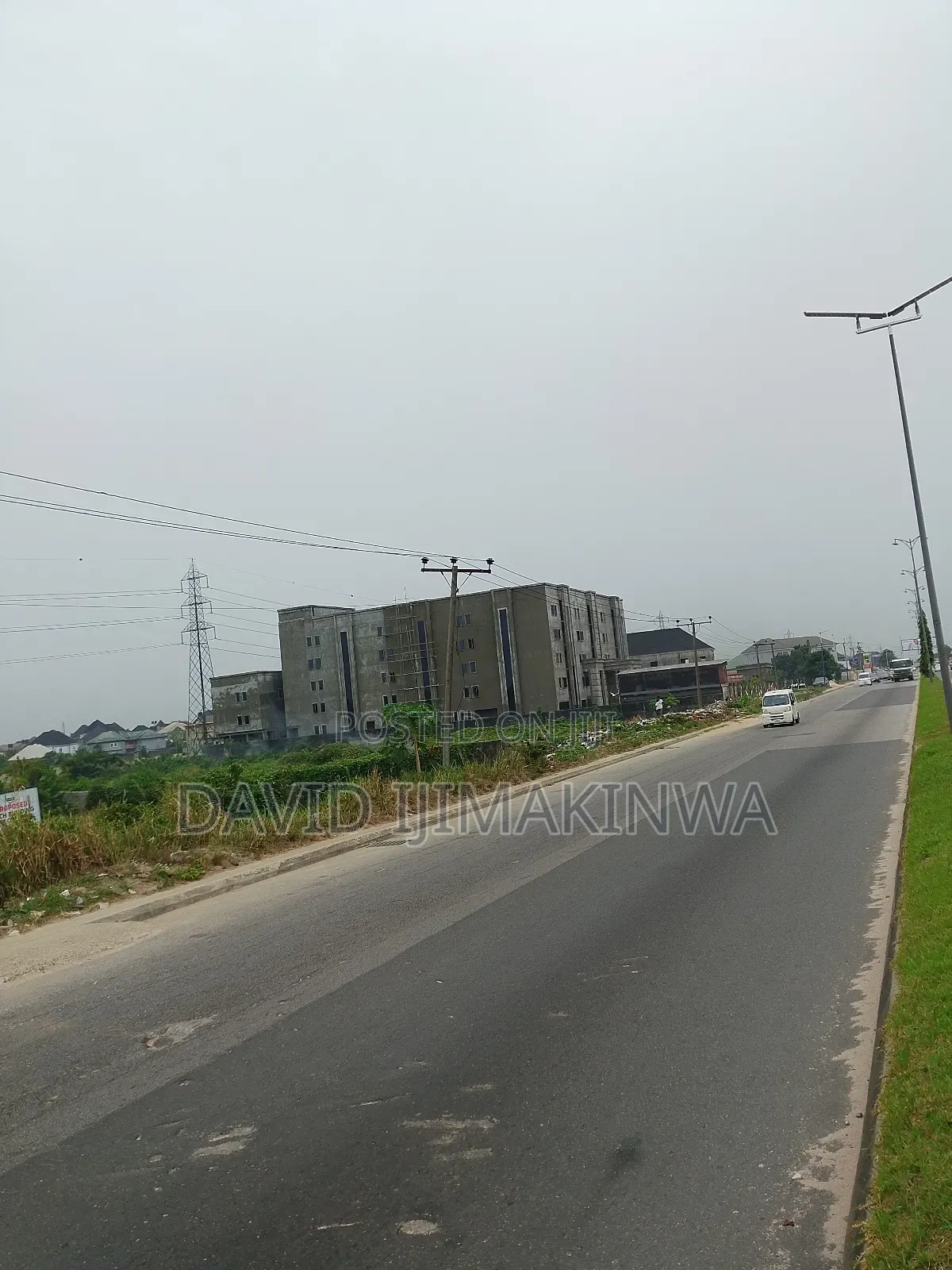 Land Directly on the Road at Eliozu Gu Ake in Eliozu