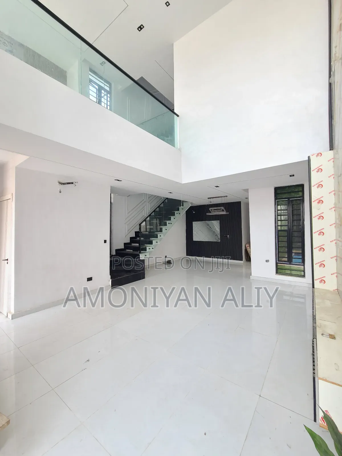 5bdrm Mansion in Ikota Gra Extension for sale in Ikota