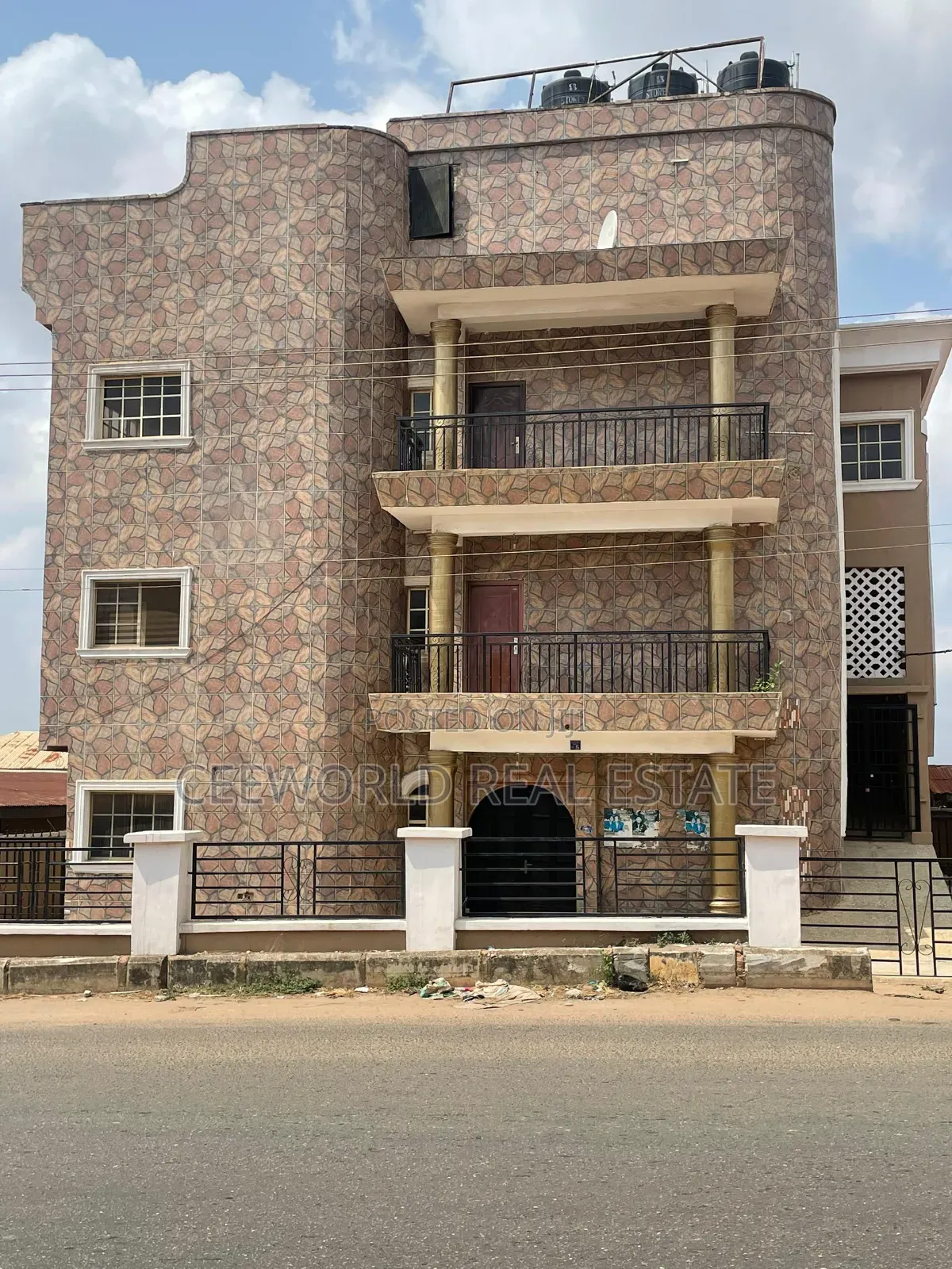 9 Big Rooms Available at Ologuneru Eleyele Ibadan in Ologuneru
