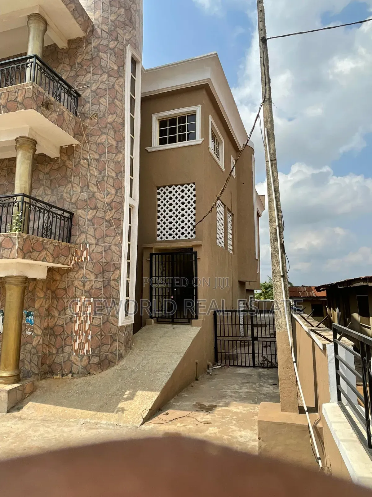 9 Big Rooms Available at Ologuneru Eleyele Ibadan in Ologuneru