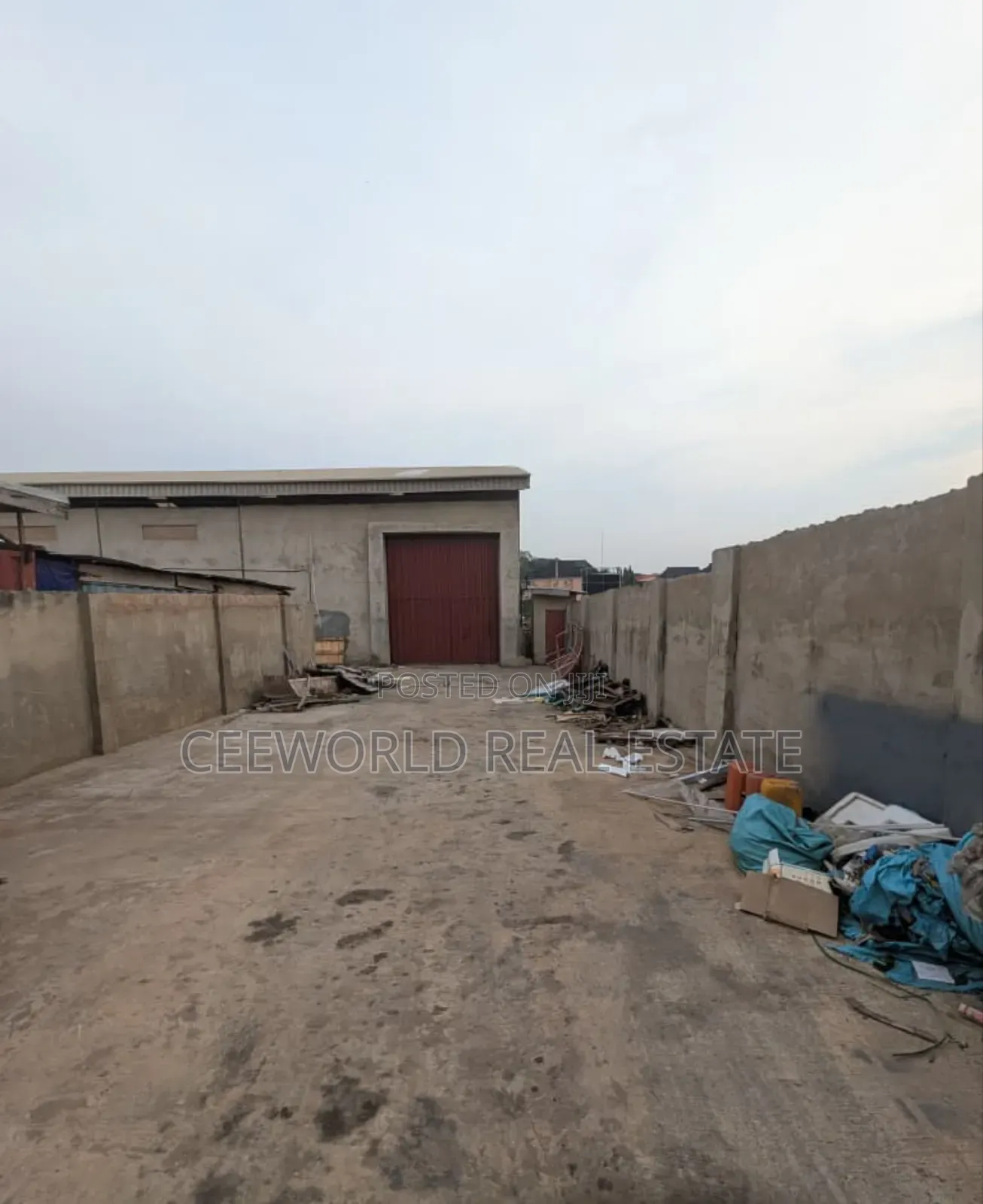 380sqm at Aleshinloye Market Close to Jericho / Iyaganku/Dugbe in Jericho