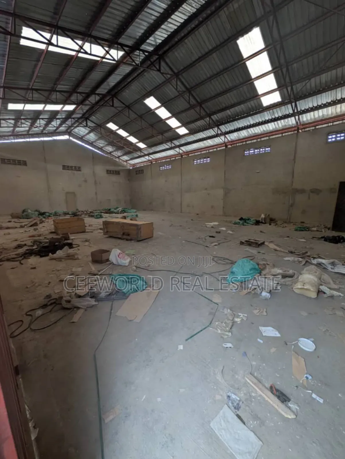 380sqm at Aleshinloye Market Close to Jericho / Iyaganku/Dugbe in Jericho