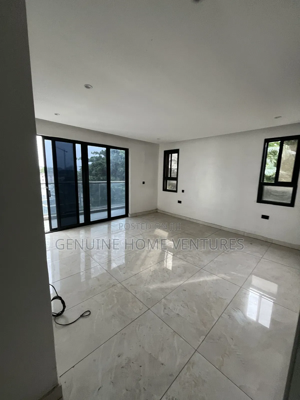3bdrm Apartment in Ikoyi, Awolowo Road for rent in Awolowo Road