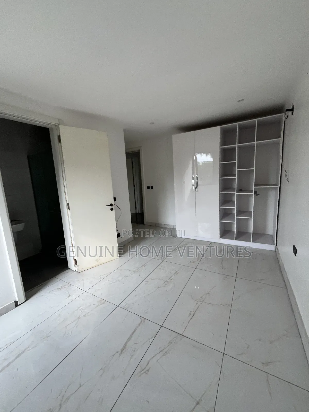 3bdrm Apartment in Ikoyi, Awolowo Road for rent in Awolowo Road