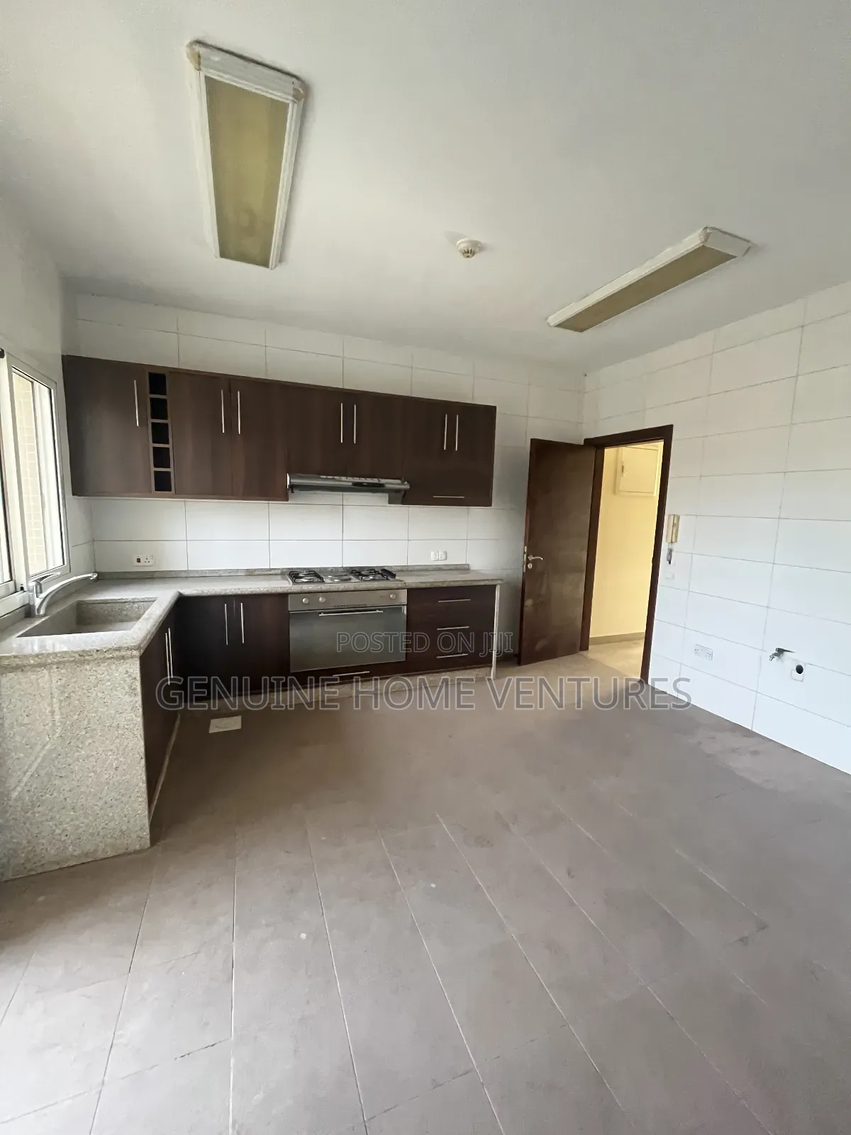 3bdrm Apartment in Ikoyi, Awolowo Road for rent in Awolowo Road