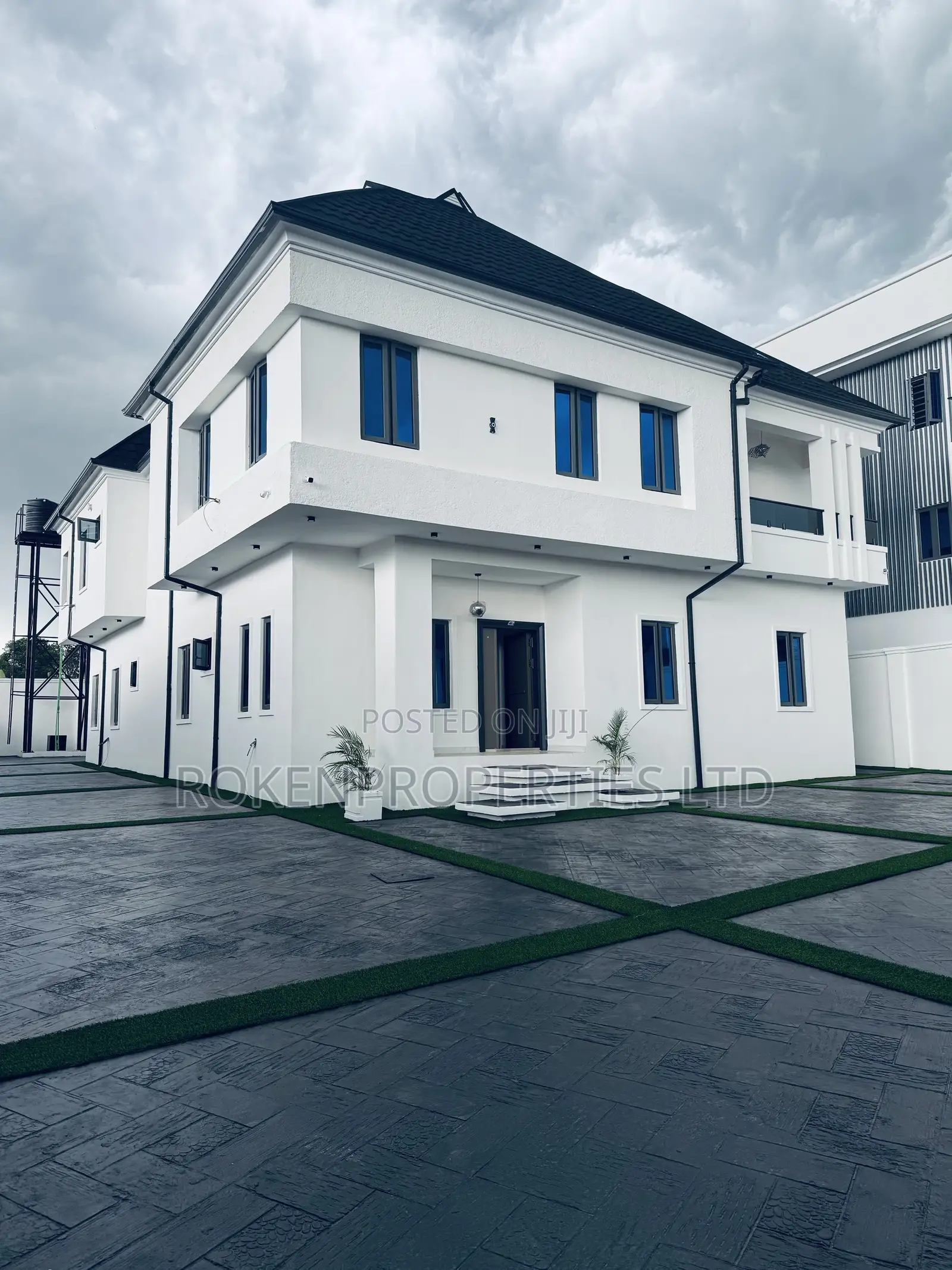 4bdrm Duplex in Yemoja Estate for sale in Oluyole Estate