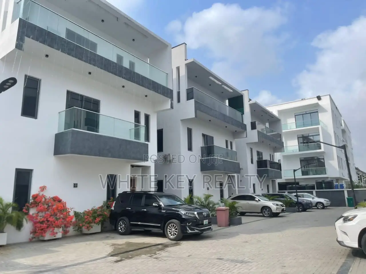 5bdrm Duplex in Lekki, Ikate-Elegushi for sale in Ikate-Elegushi