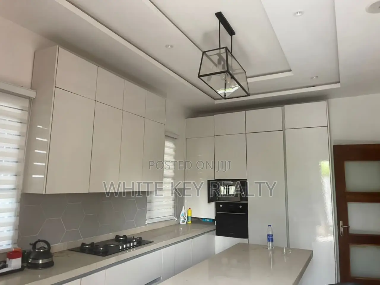 5bdrm Duplex in Lekki, Ikate-Elegushi for sale in Ikate-Elegushi