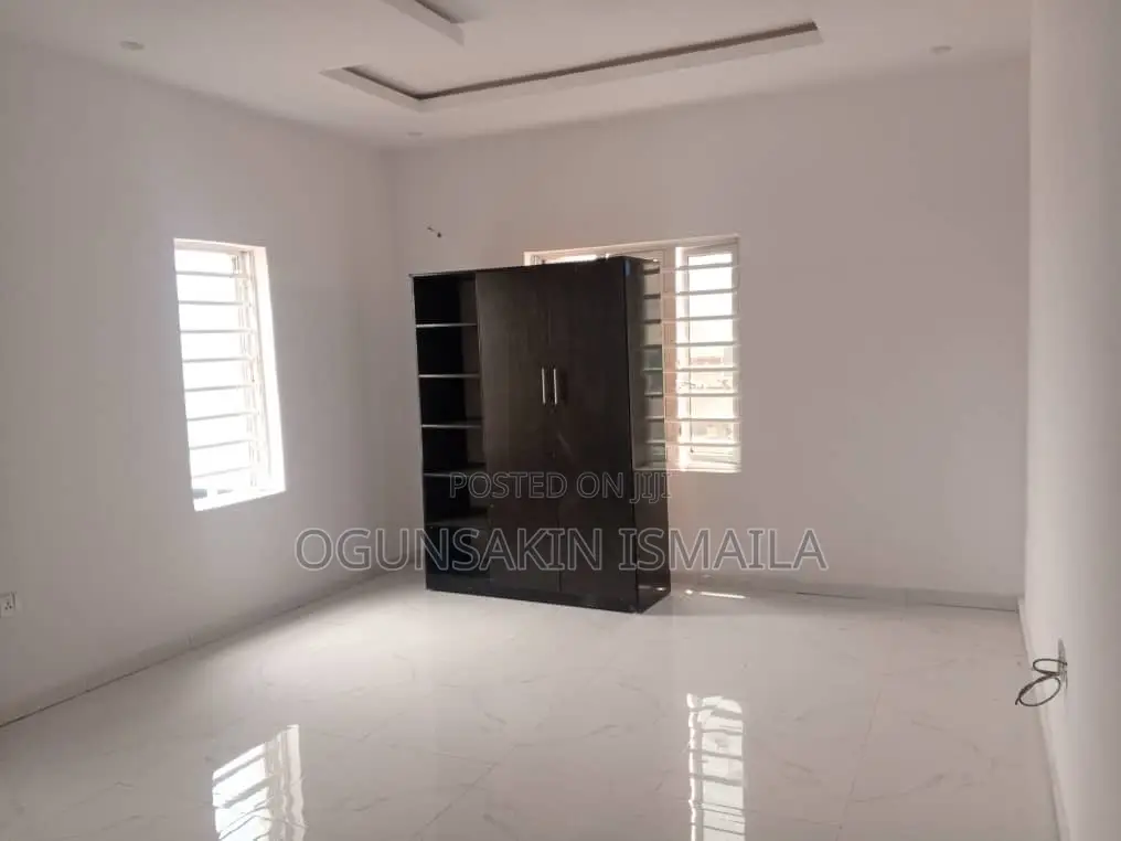 2bdrm Block of Flats in Fadeyi Street, Ogba for rent in Ogba