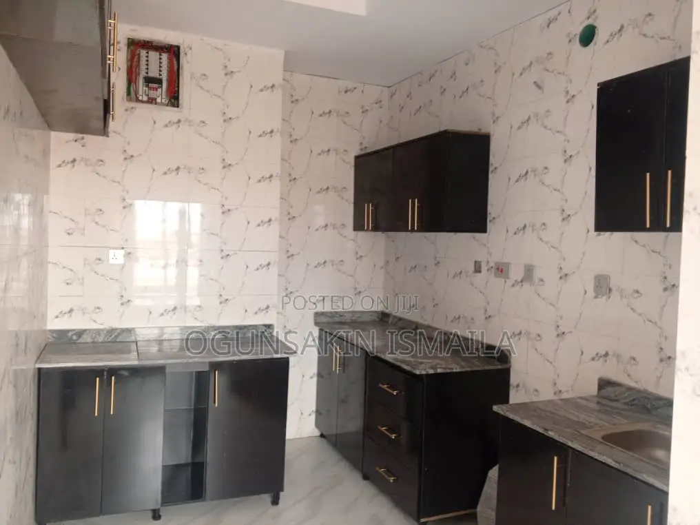 2bdrm Block of Flats in Fadeyi Street, Ogba for rent in Ogba