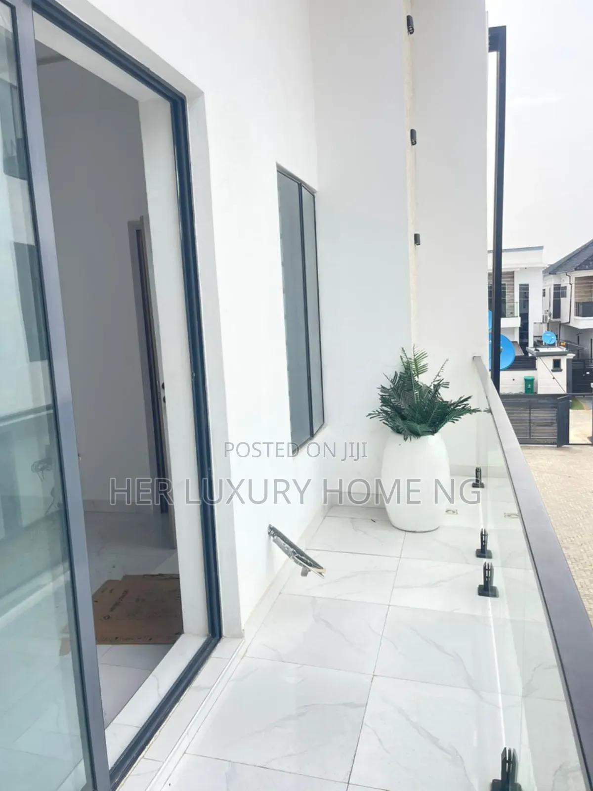 1bdrm Shared Apartment in Western, Ikota for rent in Ikota