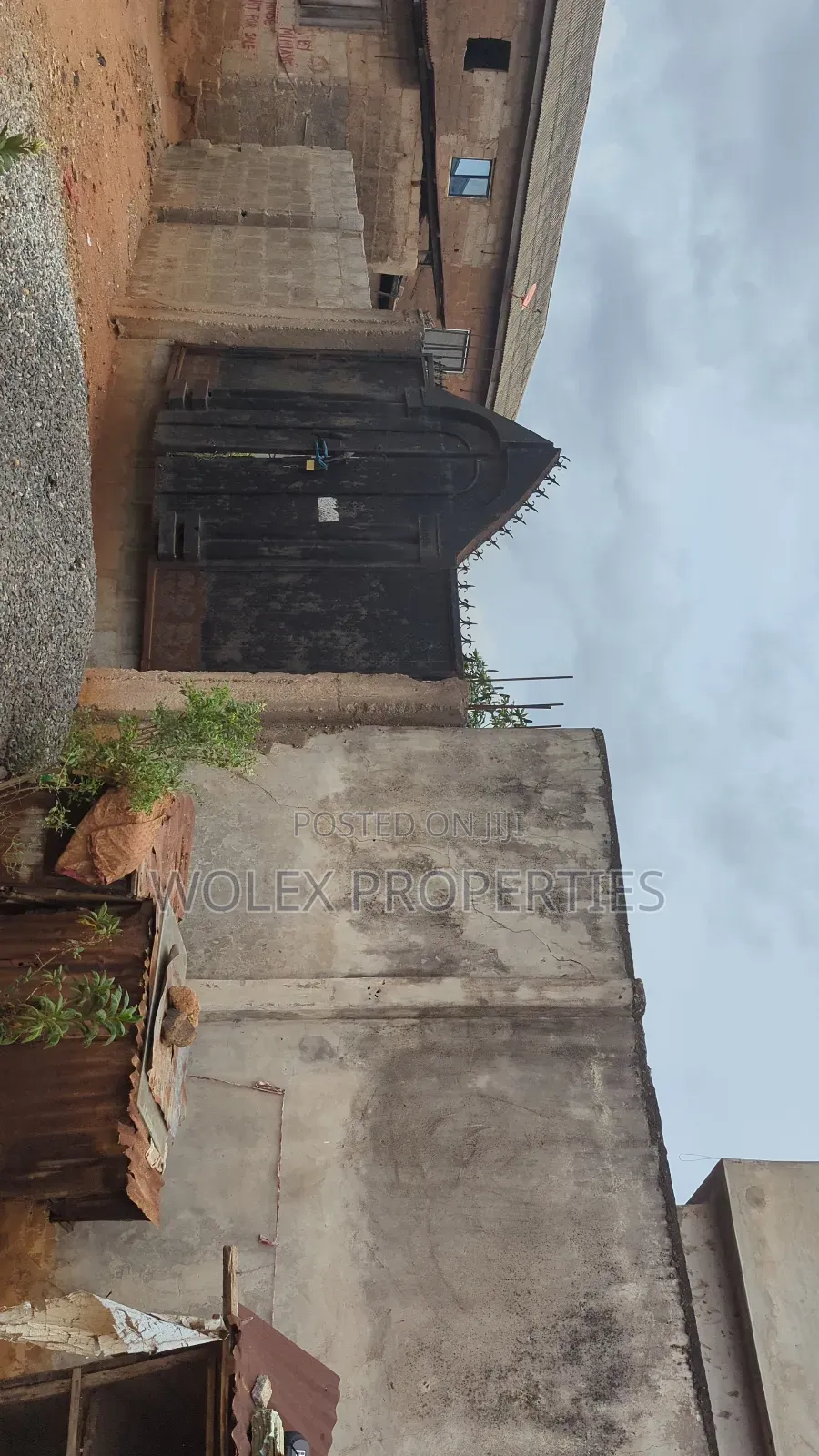 Piece Plot of Land, Close to the Express at Igbogila - Ipaja in Ipaja / Ipaja