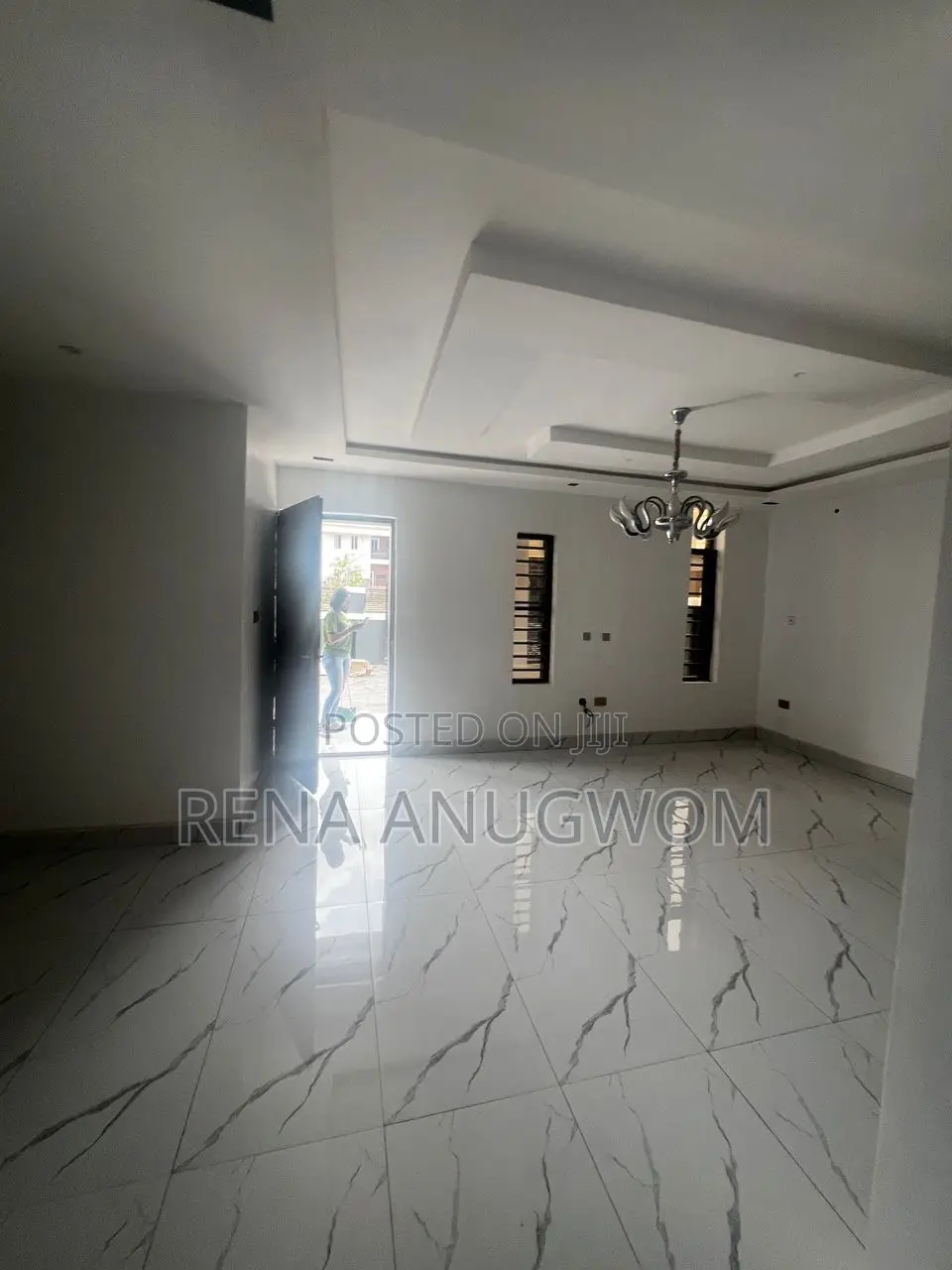 5bdrm Duplex in Mini Estate for sale in Enugu State