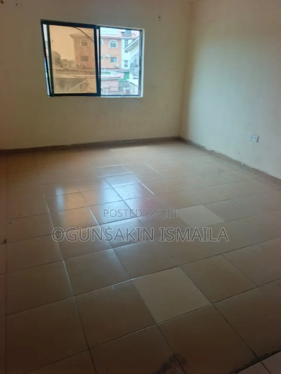 2bdrm Block of Flats in Awoni Murphy, College for rent in College