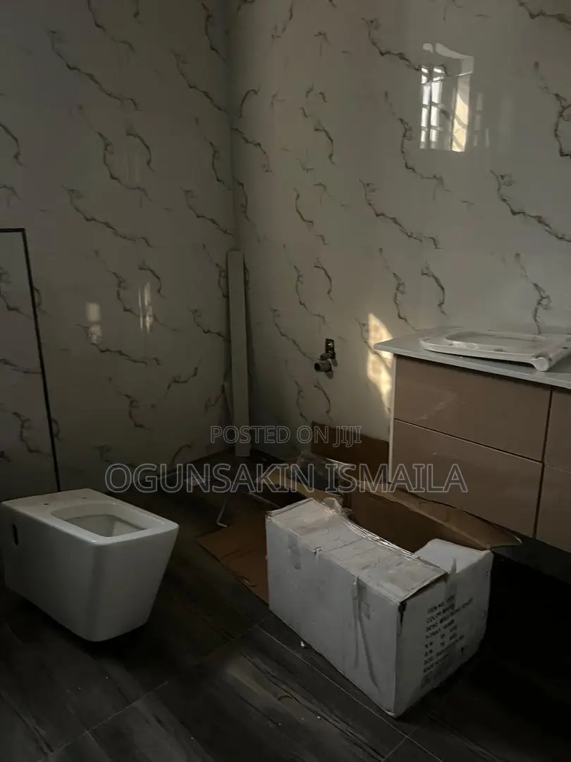 5bdrm Duplex in Adeniyi Jones Ikeja for rent in Adeniyi Jones