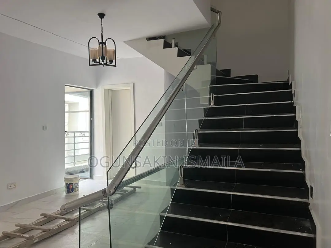 5bdrm Duplex in Adeniyi Jones Ikeja for rent in Adeniyi Jones