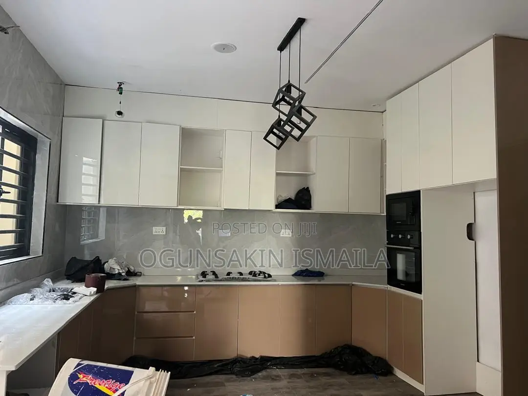 5bdrm Duplex in Adeniyi Jones Ikeja for rent in Adeniyi Jones