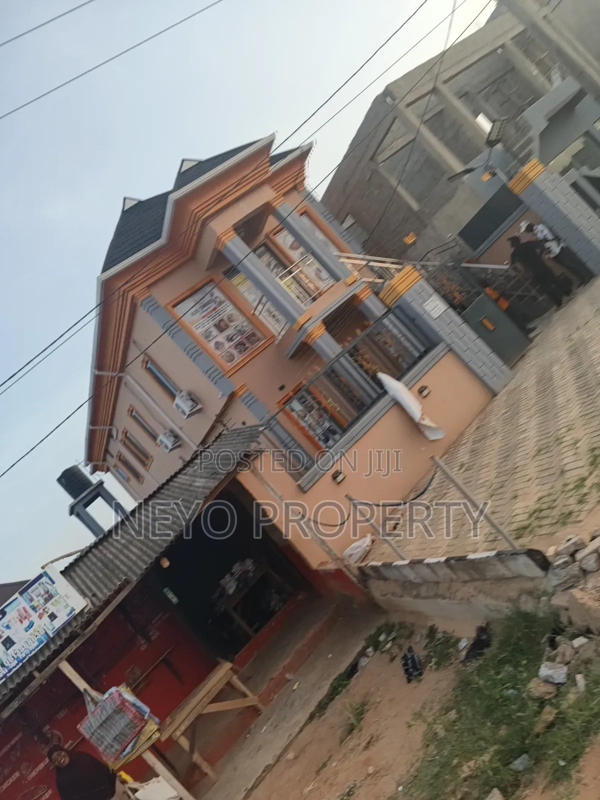 Agbalumo Bustop in Igbogbo