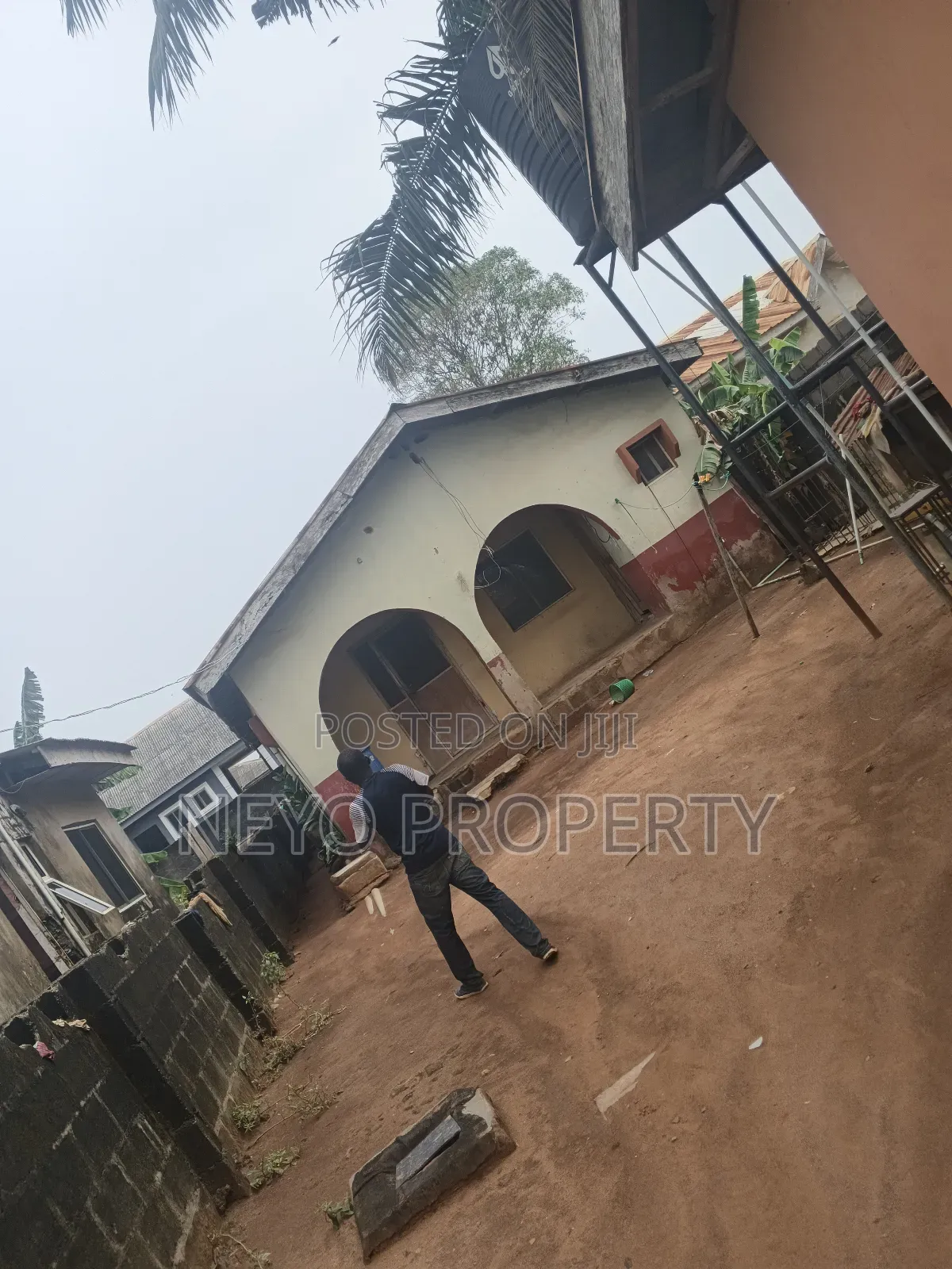 2bdrm Block of Flats in Agufoye Igbogbo for sale in Igbogbo
