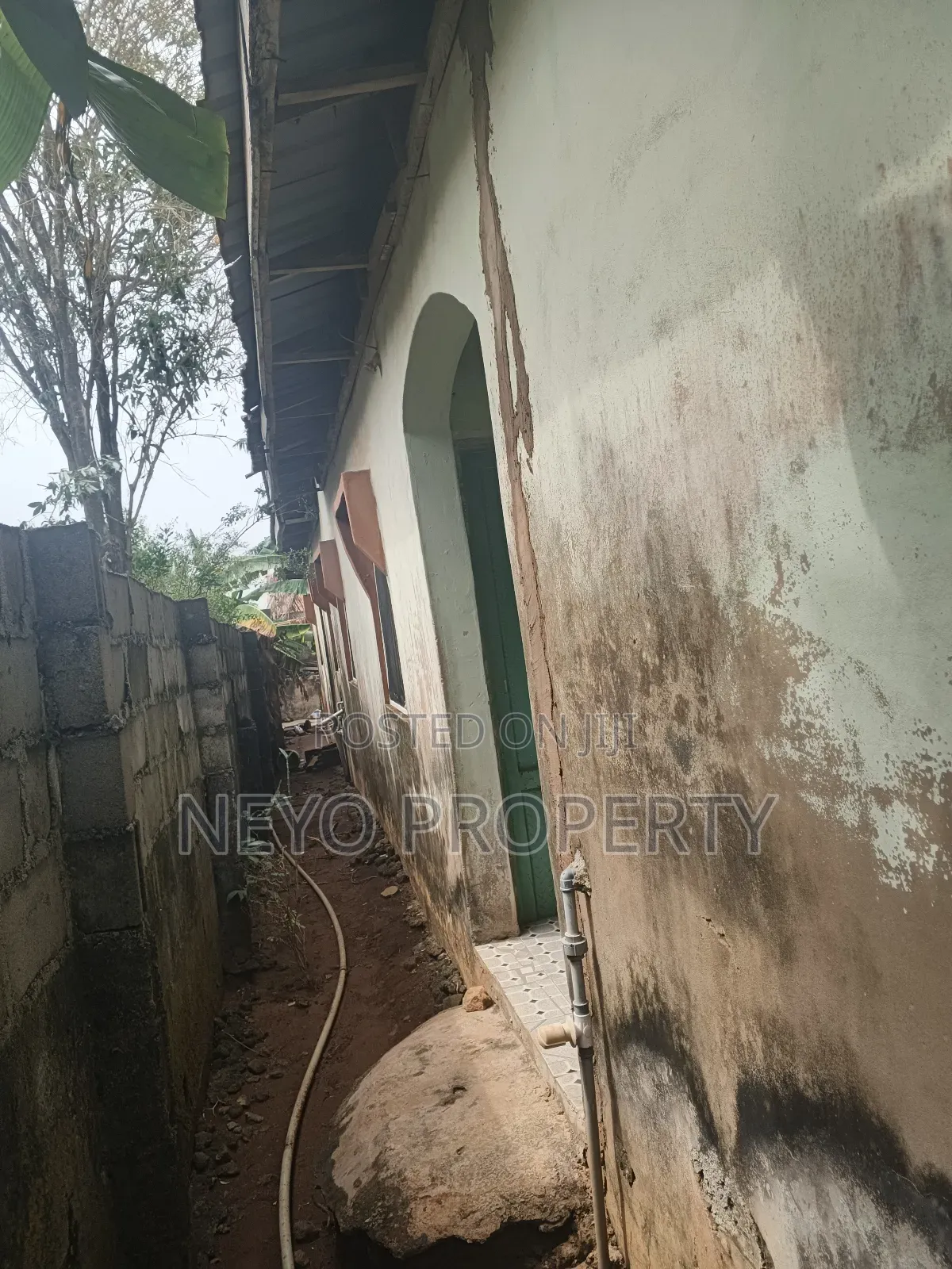 2bdrm Block of Flats in Agufoye Igbogbo for sale in Igbogbo
