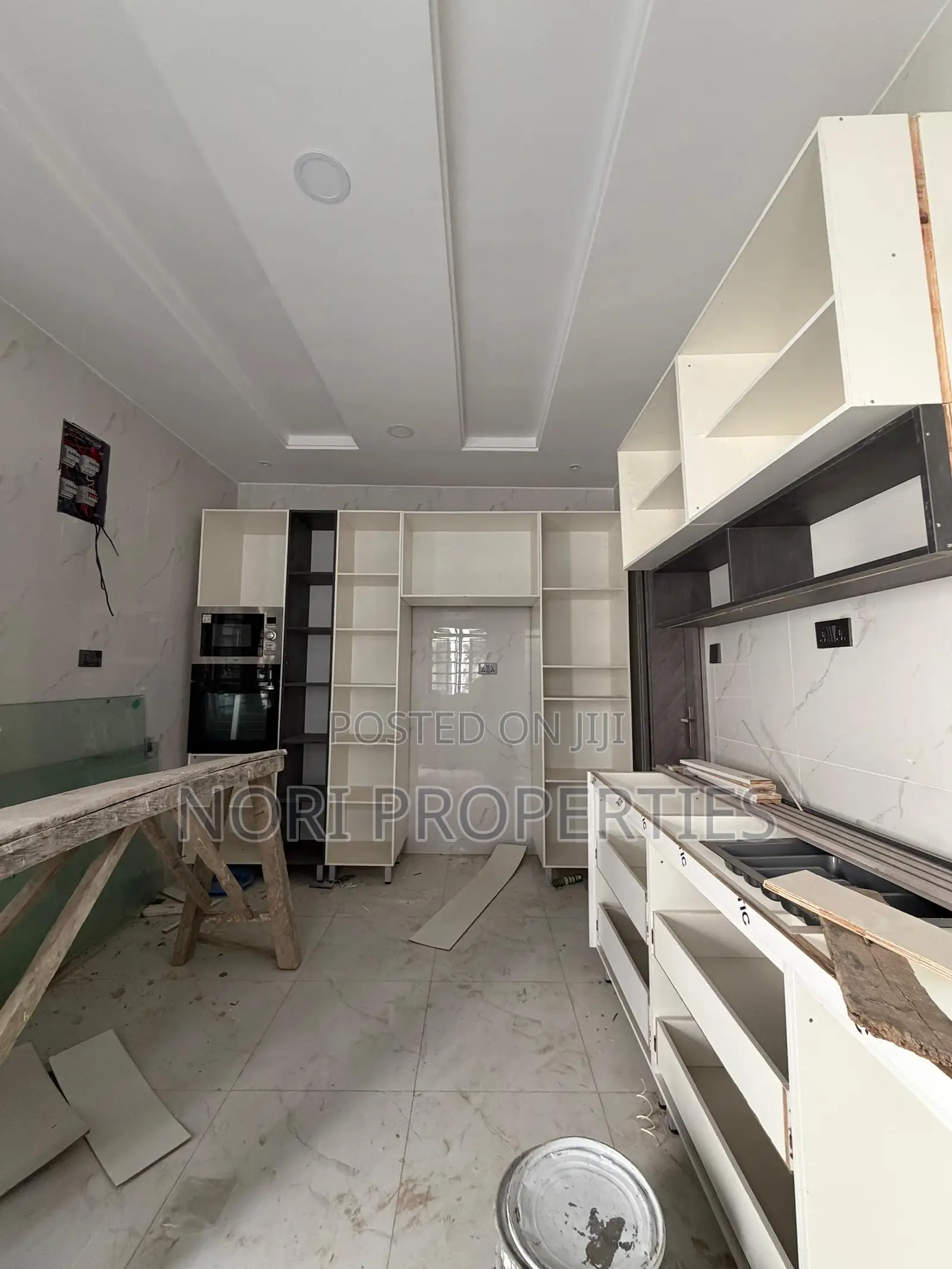 Furnished 4bdrm House in Aerodrom Gra, Samonda for sale in Samonda