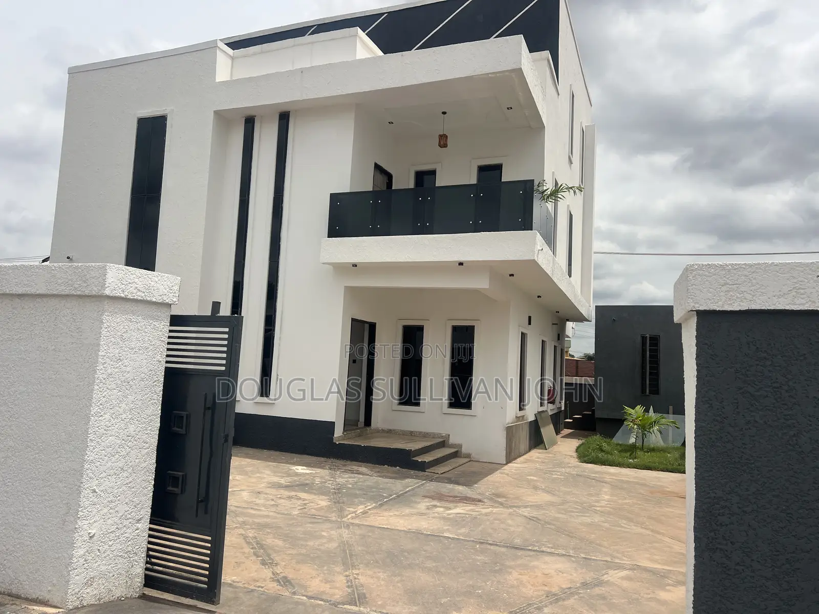 5bdrm Duplex in Independence Layout, Enugu for sale in Enugu