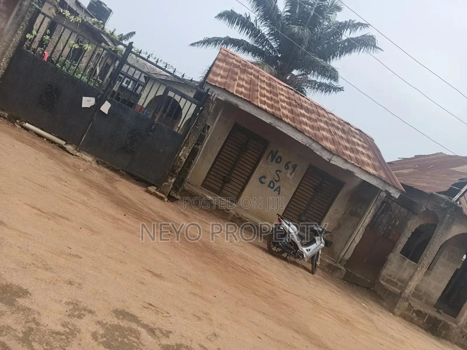 2bdrm Block of Flats in Agufoye Igbogbo for sale in Igbogbo