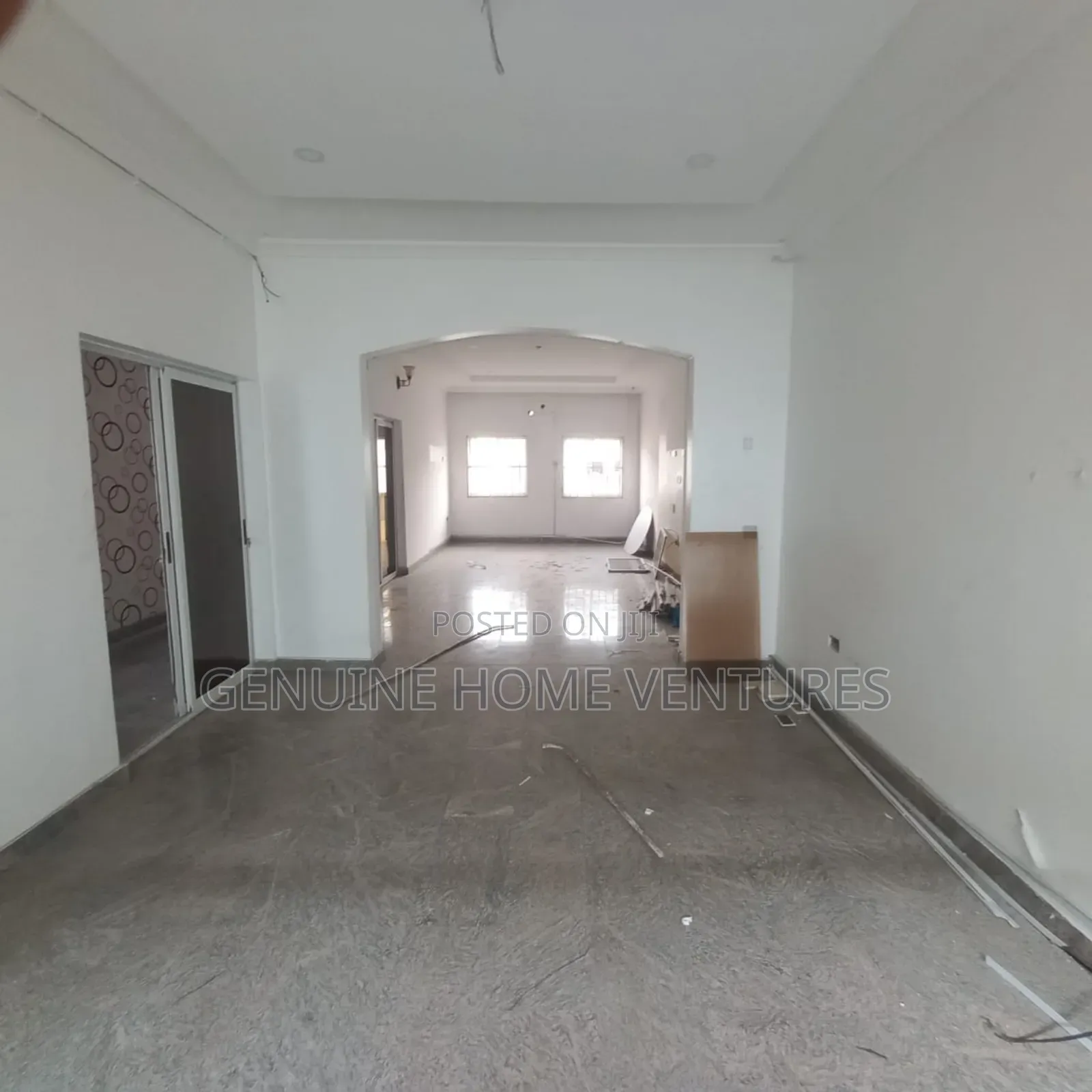 5 Bedroom Semi Detached House for Commercial and Residential in Lekki Phase 1