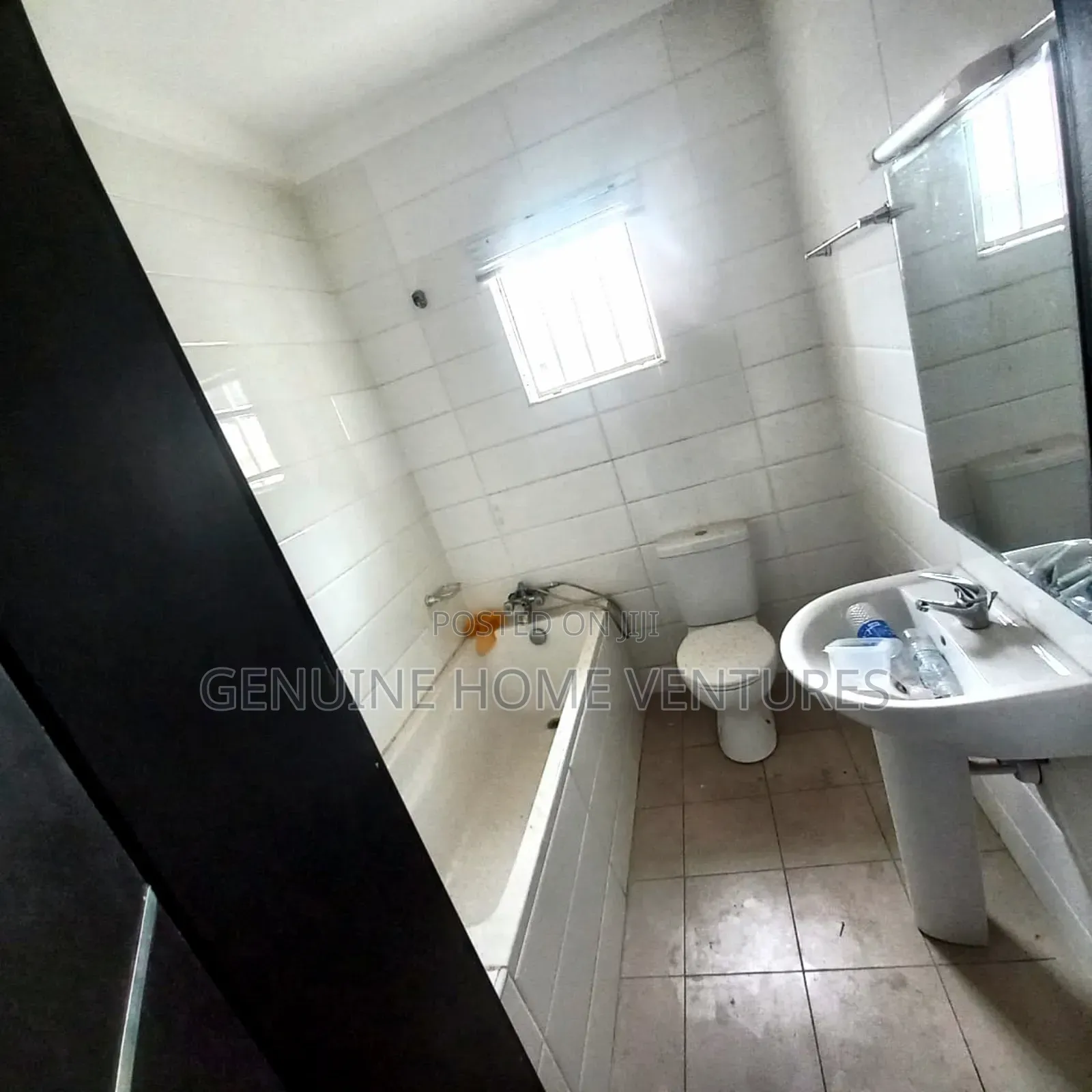 5 Bedroom Semi Detached House for Commercial and Residential in Lekki Phase 1