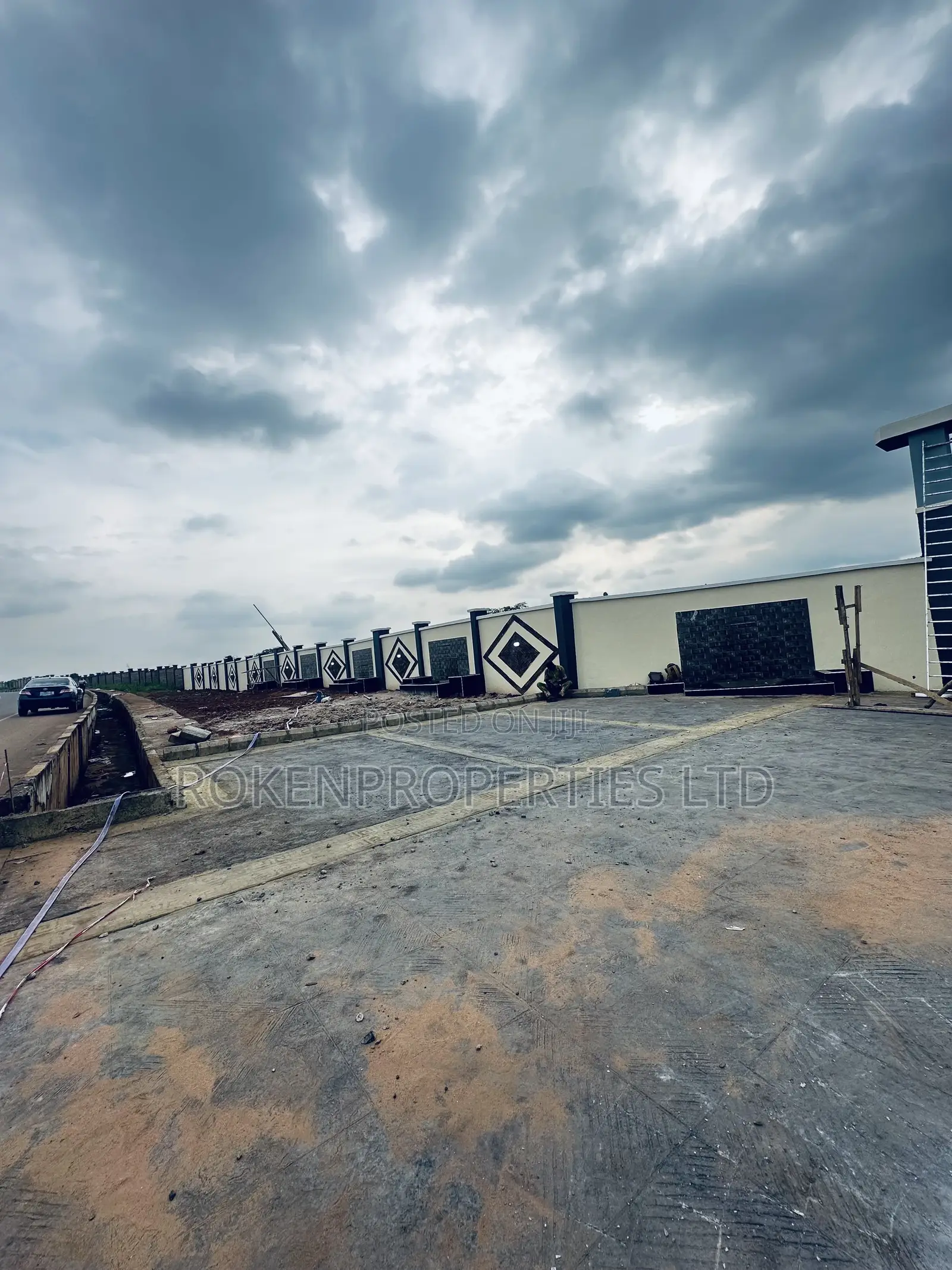 A Well Secured Military Estate in Akobo for Sale in Akobo
