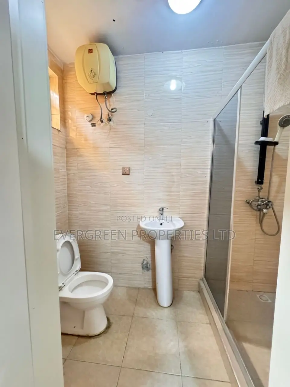 3bdrm Townhouse/Terrace in Lekki Expressway for sale in Lekki Expressway